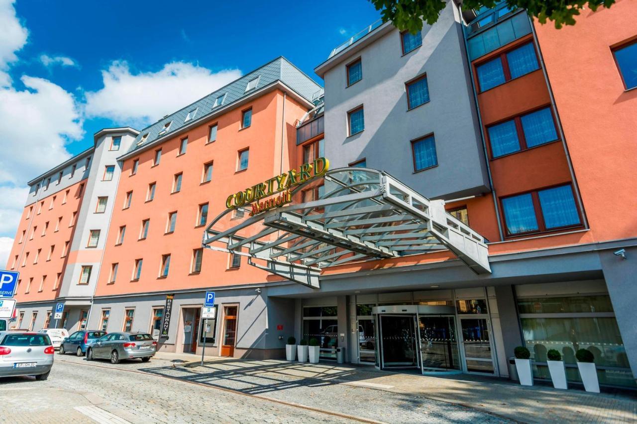 Courtyard By Marriott Pilsen Hotel Buitenkant foto